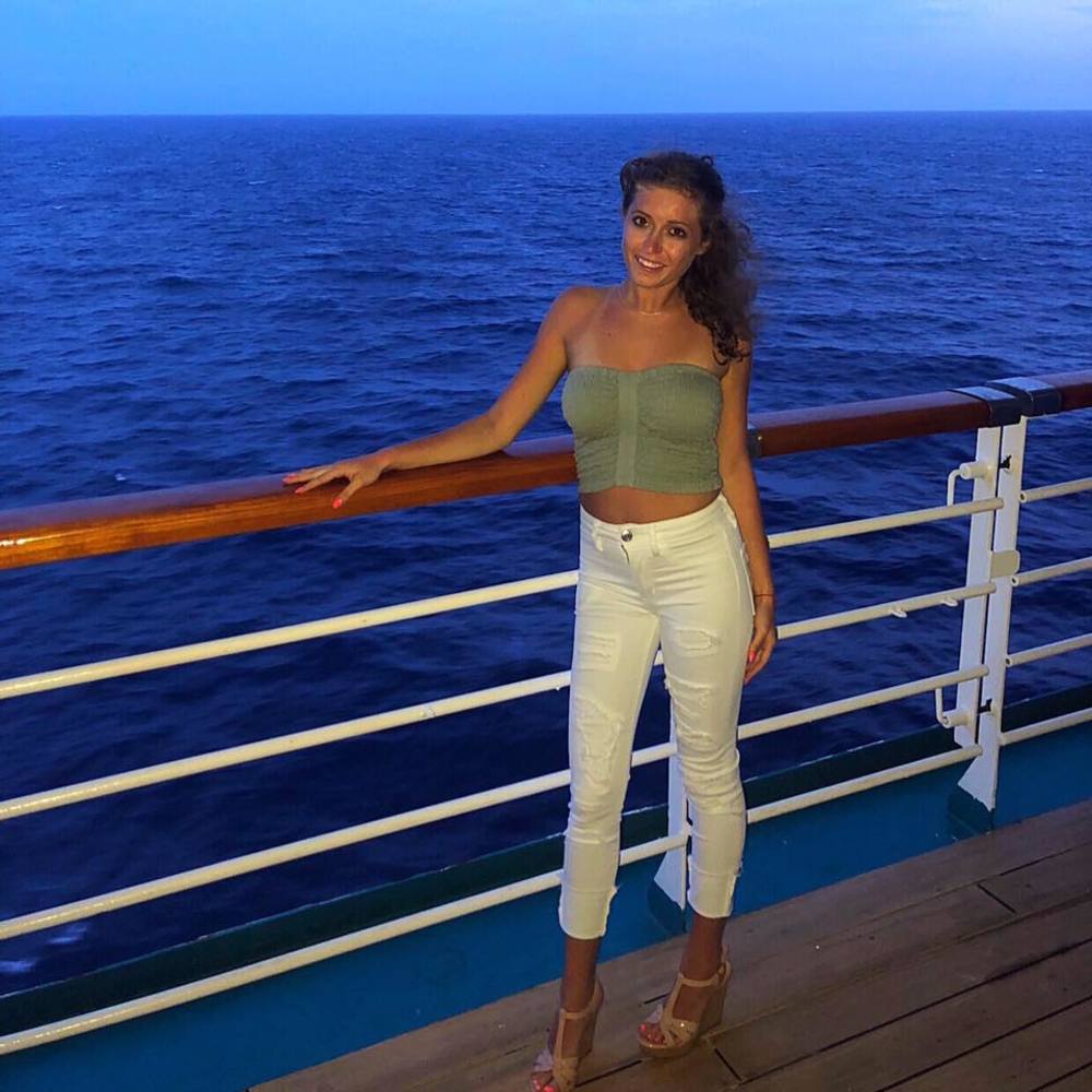 Meet your Posher, Nicole